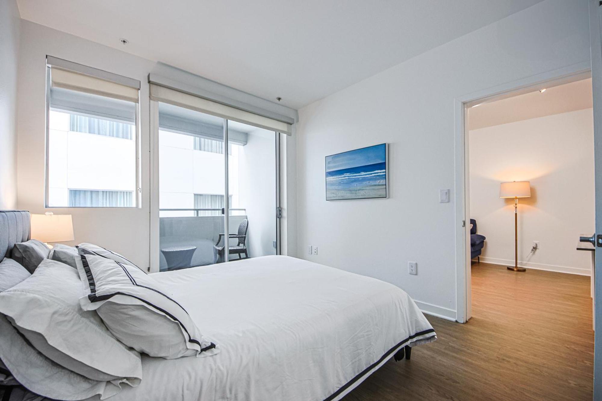 The Carlton - Modern-Lux 2 Master Suites-Secure Bldg & Parking- 5 Blks To Ocean Ave Los Angeles Exterior photo